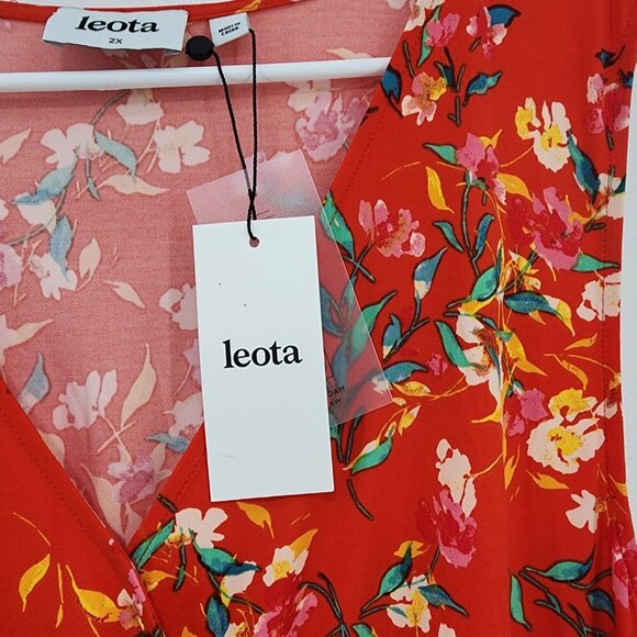 Leota Women's Plus Darcy Floral Romper Red Size 2X - Picture 9 of 11